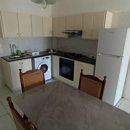 Emiliano 7 Apartment Larnaka