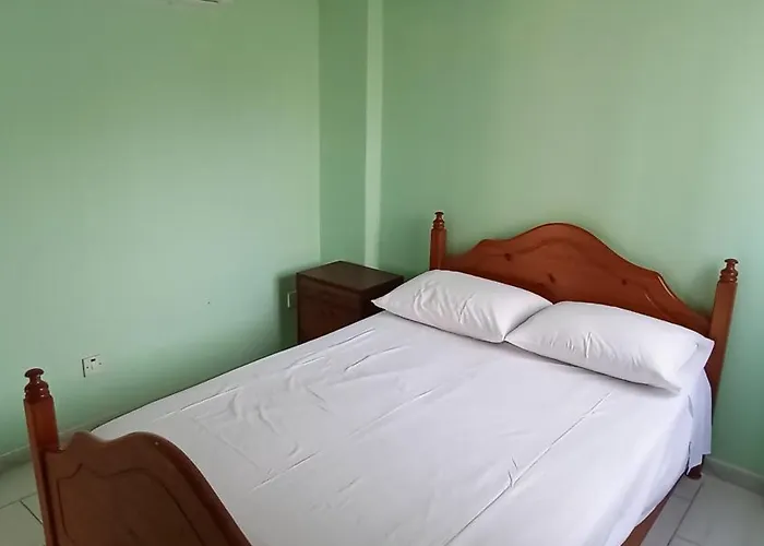 Emiliano 7 * ラルナカ