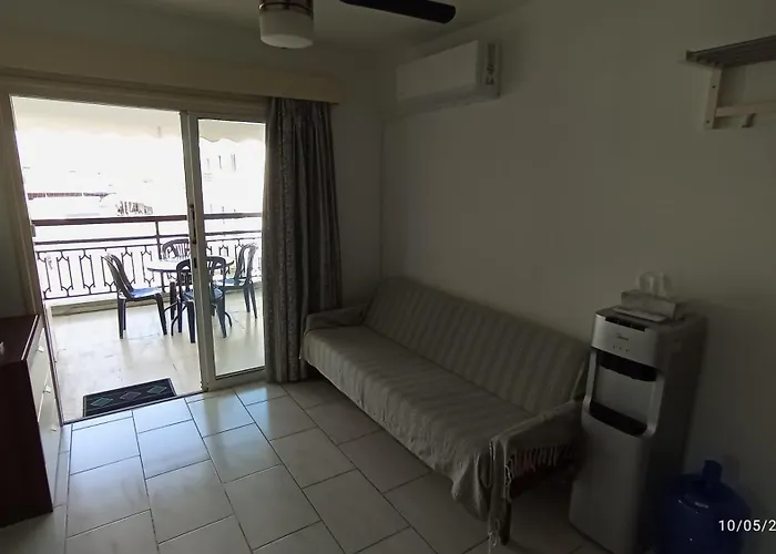 Emiliano 7 ラルナカ