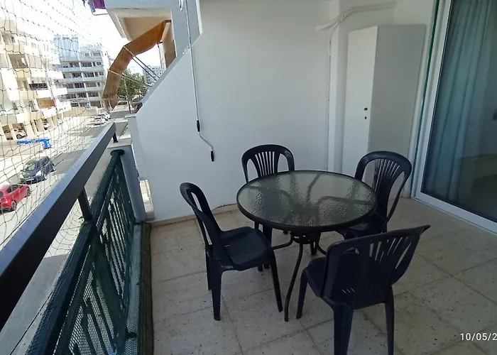 Emiliano 7 アパート ラルナカ